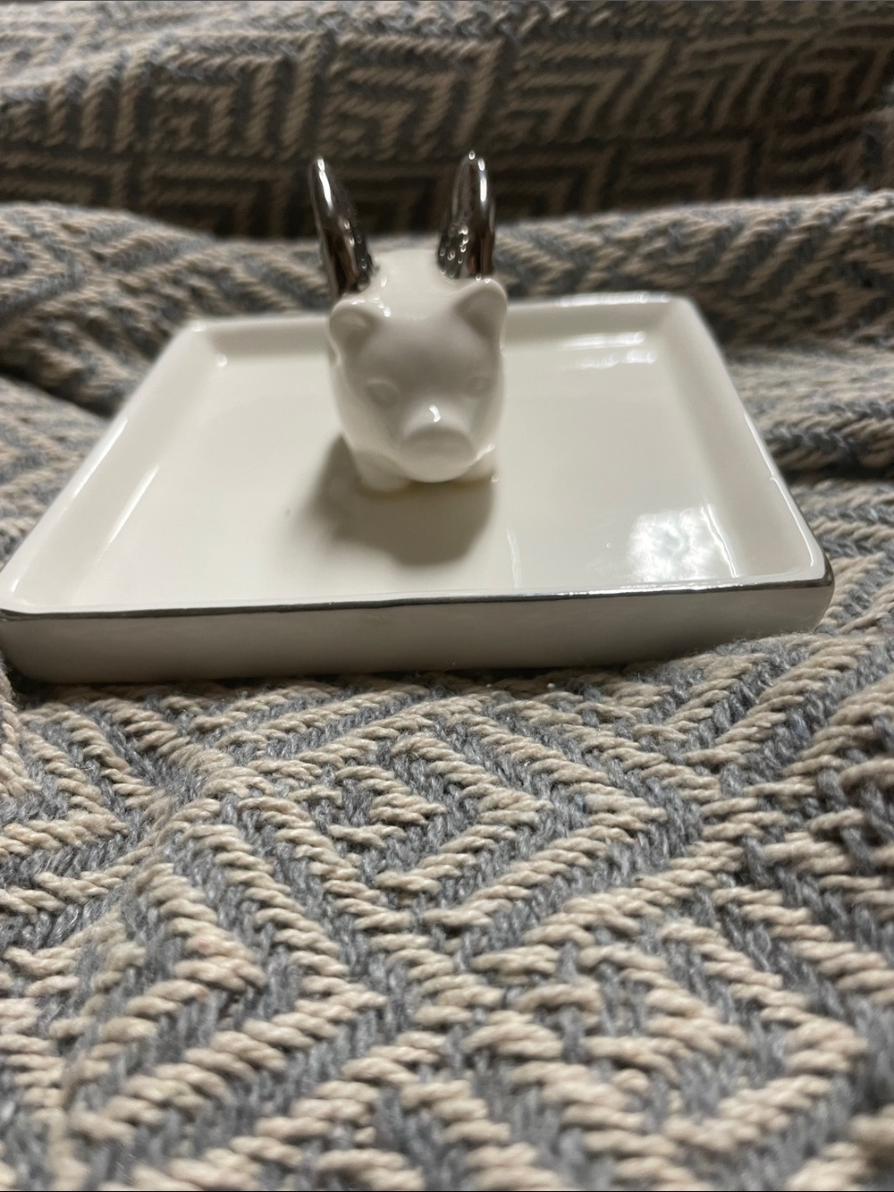 Ceramic Ring Dish with Silver-Tipped pig with wings  - White